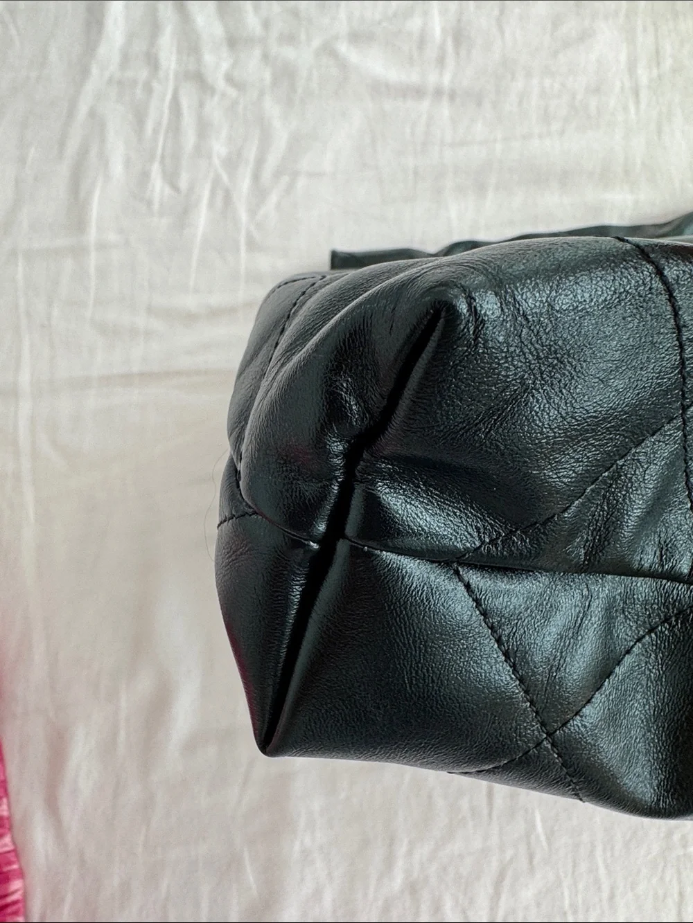 Shiny Calfskin Quilted Small Chanel 22 Black - Picture 6 of 9